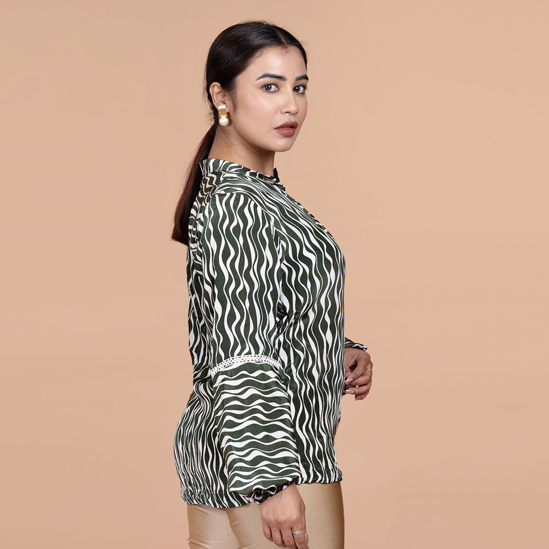 STYLOOO Green & White Wavy Print Drawstring Top - Women's Long Sleeve Mandarin Collar Top