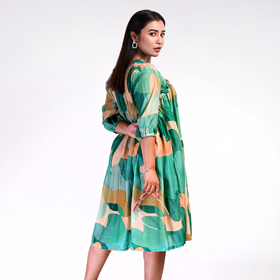 STYLOOO Abstract Print V-Neck Midi Dress - Stylish & Comfortable Everyday Frock
