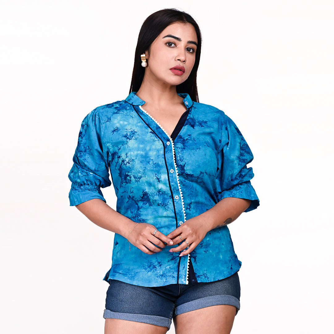 STYLOOO Blue Tie-Dye Print Shirt - Women's Casual V-Neck Shirt with Ruffle Trim
