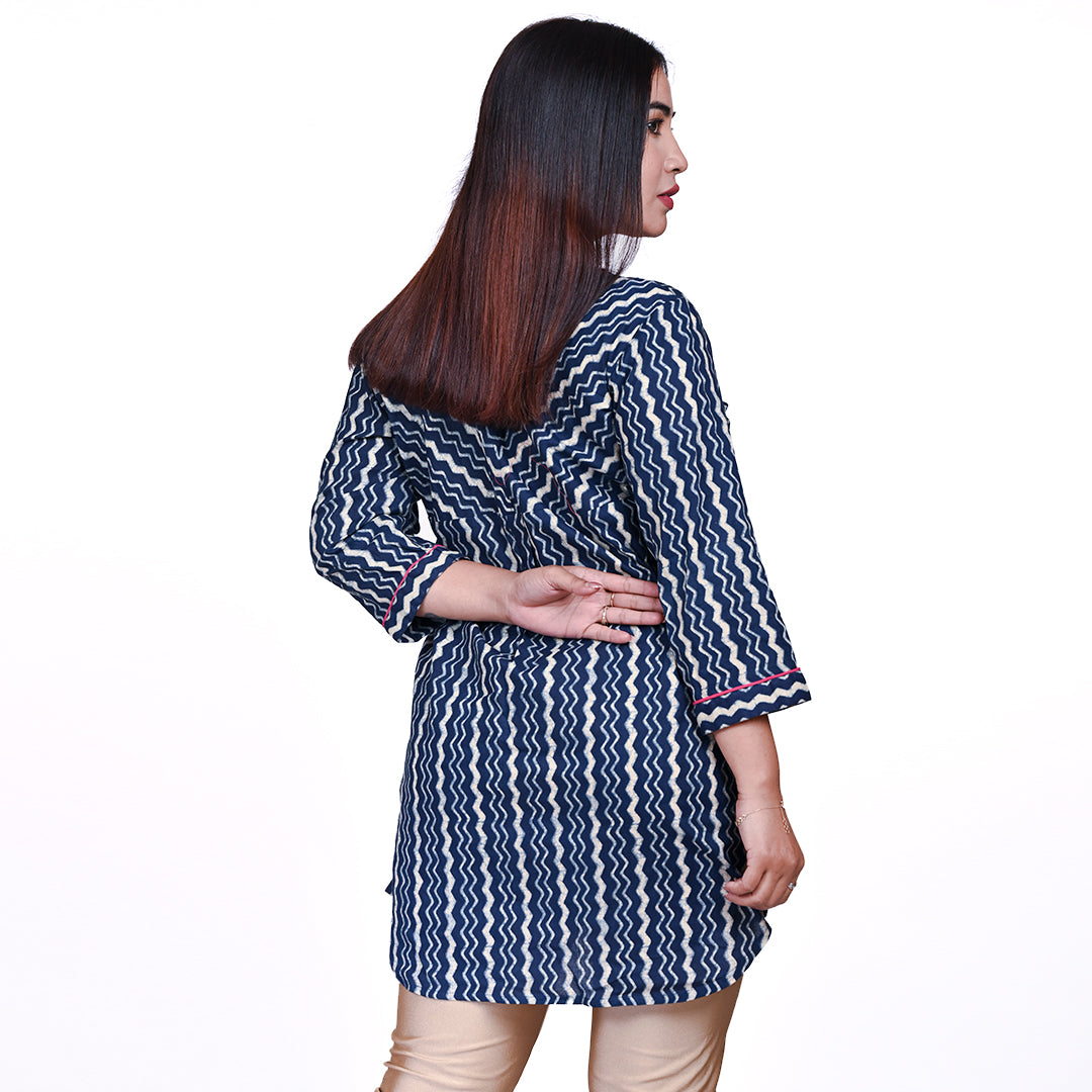 STYLOOO Blue & White Wave Print Short Kurti - Women's Contemporary Tunic Top
