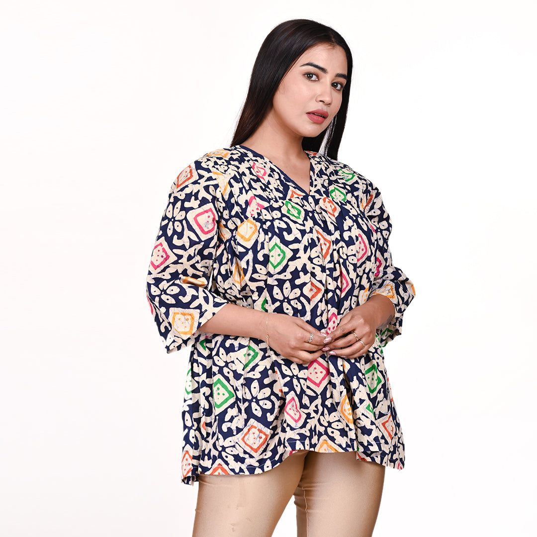 STYLOOO Women's Navy Printed Tunic - Multicolor V-Neck 3/4 Sleeve Top