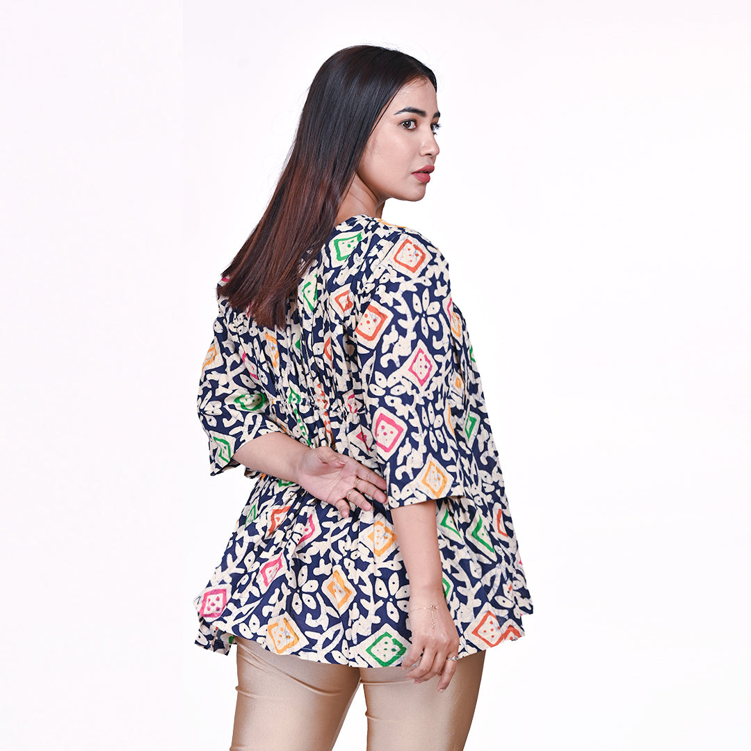 STYLOOO Women's Navy Printed Tunic - Multicolor V-Neck 3/4 Sleeve Top