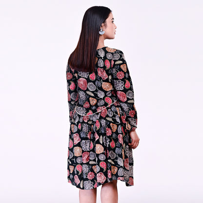 STYLOOO Black & Multi-Color Abstract Print Cotton Midi Dress - Bohemian V-Neck Frock