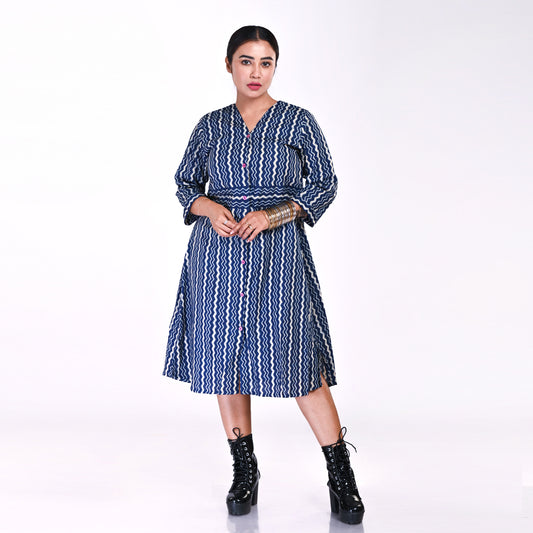STYLOOO Ikat Inspired Blue Wave Print Dress - Contemporary Indian Pattern Midi